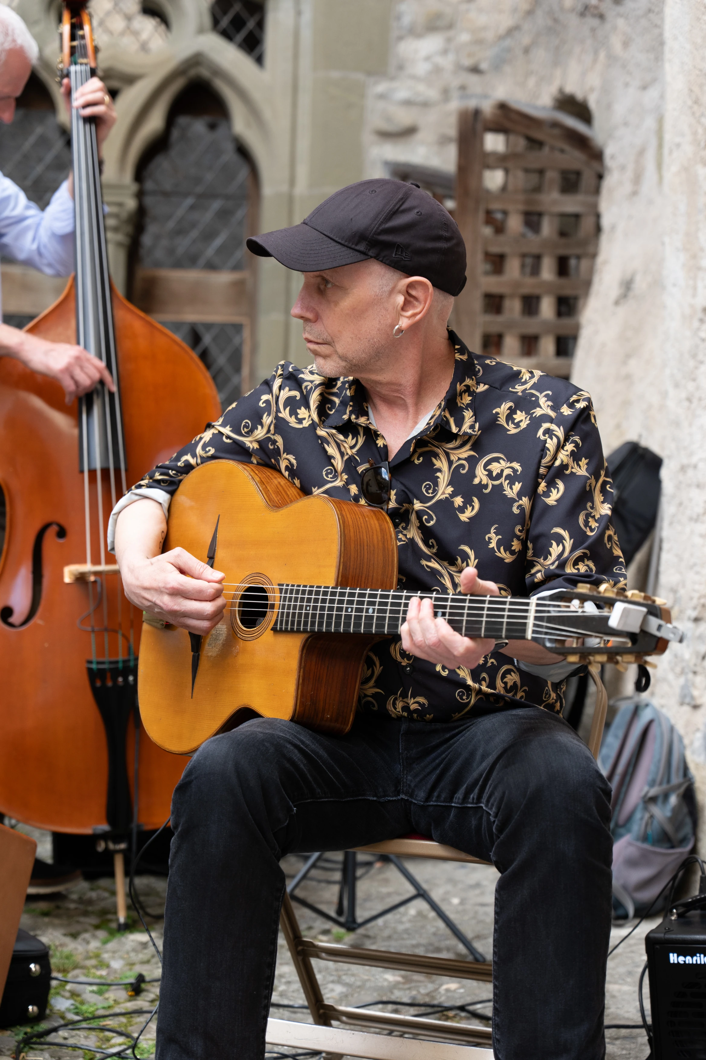 Pierre-Antoine Troillet, Guitarist – Swing Trilogy